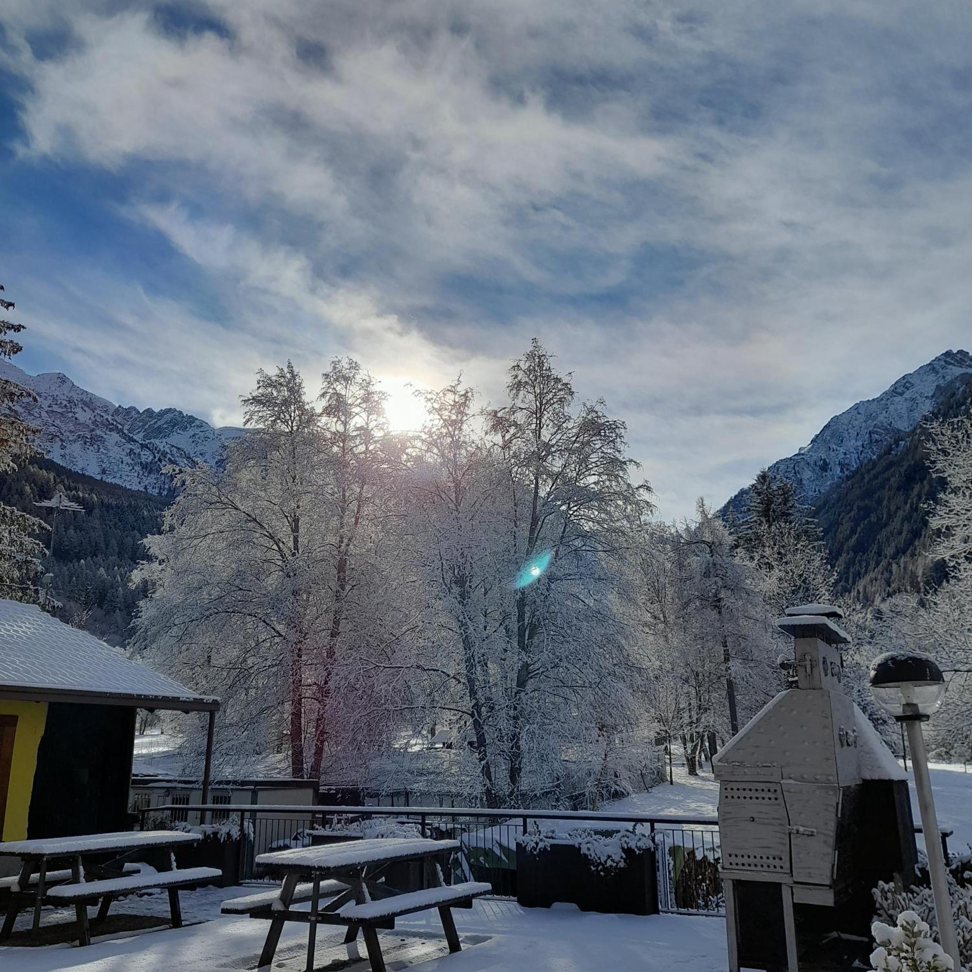 Soggiorno Vacanze Stella Alpina Temù Exteriér fotografie